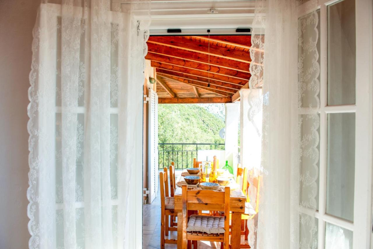Aphrodite'S Maisonette On Corfu Island Барбати Екстериор снимка